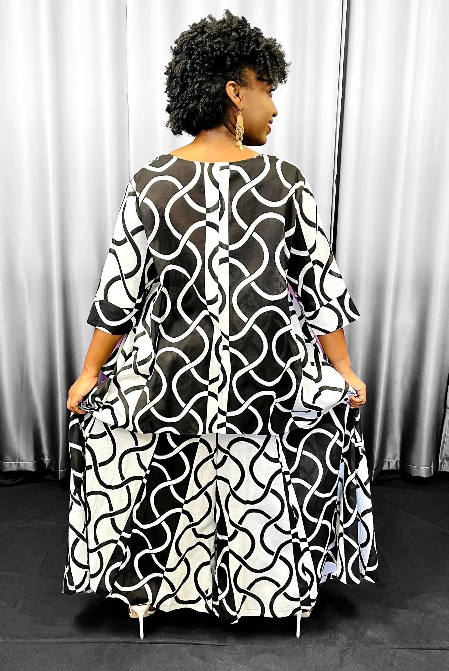 The Black & White Set