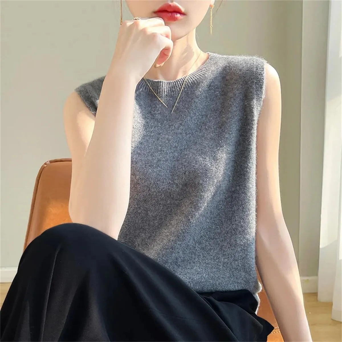 Women's Vest Merino Wool Sweater Crop Top Sleeveless Soft Cashmere Vest Knitted Suspender Bottoming Shirt